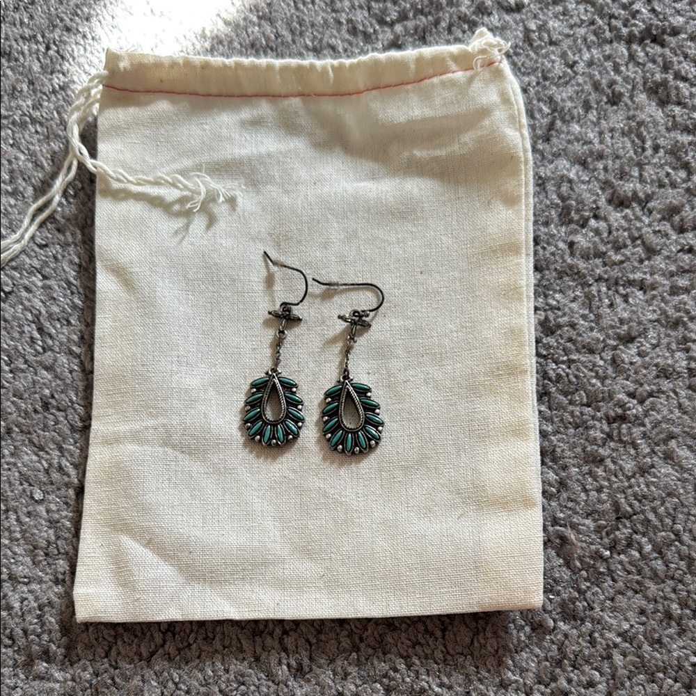 Lucky Brand turquoise dangle earrings